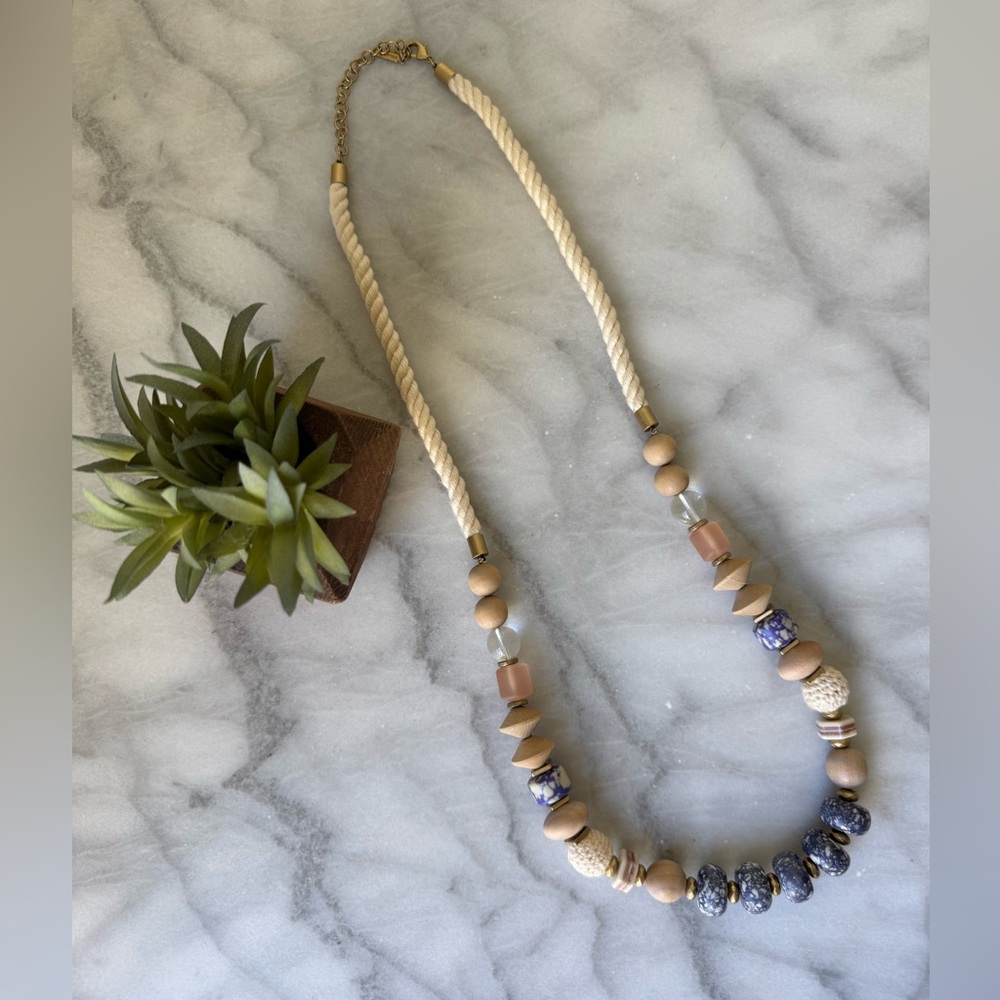 Stella & Dot Abriana Statement Necklace